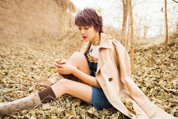 种丹妮曝光初春大片 个性叠穿CHIC感满满