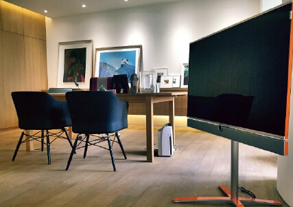 黄晓明豪华办公室曝光 明星办公室豪华程度说明对职业的喜爱