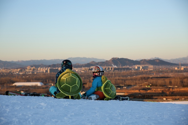 邓莎大麟子母子“私奔” 外婆面临隔代“叛逆”