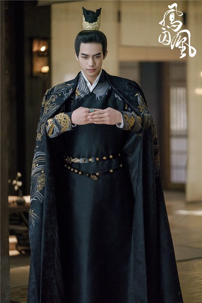 宋威龙认爱关晓彤！ 《凤囚凰》将迎大结局