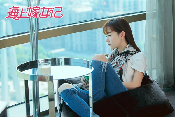 《海上嫁女记》蔡少芬穿搭时尚爆表 打造熟女衣着风格模范