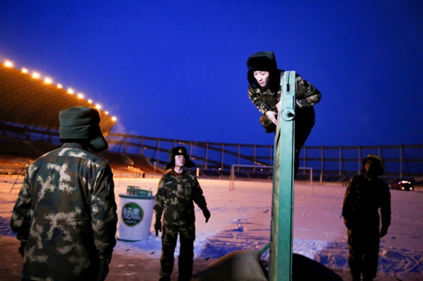 《高能少年团》第二季高能抢先点映会在京举行 近百位观众见证“高能少年”成长