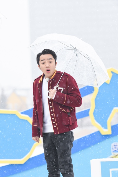 王祖蓝《奔跑吧》实力开跑 流利英文跨国演讲