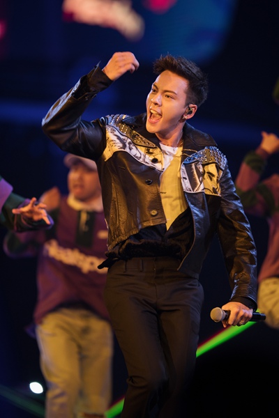 陈伟霆首唱新歌《清醒梦境》《W企划》延续街舞模式燃爆舞台