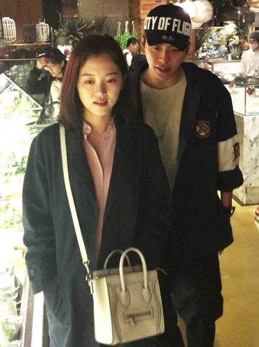 王大陆姜汉娜合体现身水产店 王大陆微博晒图遭网友恶搞 王大陆柯震东什么关系？