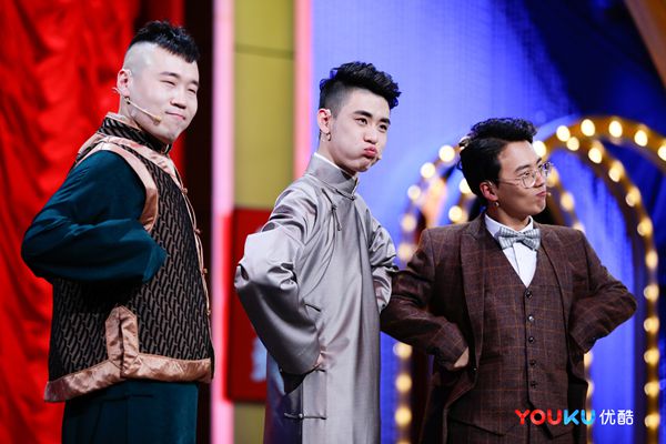 贾冰夺冠《欢乐喜剧人4》总冠军 “喜剧萌叔”现场激动落泪