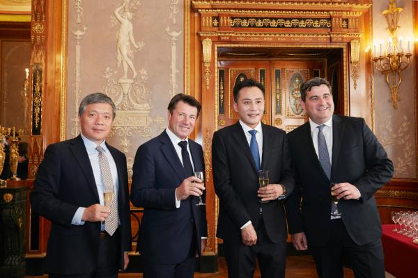 刘烨获法国尼斯“荣誉市民”出席授予仪式