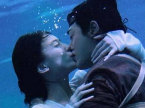 杨子黄圣依有钱还比我们拼,怪不得安迪没被宠坏