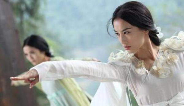 杨子黄圣依有钱还比我们拼,怪不得安迪没被宠坏