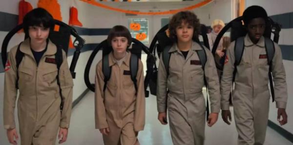 《怪奇物语》第二季霍金斯小镇怪事不断 十一发现迈克有危险前往营救