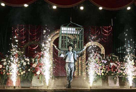 《魔都风云》登陆湖北卫视 周冬雨任达华演绎上海滩喋血父女情