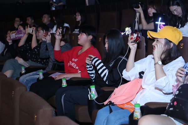 《高能少年团》第二季高能抢先点映会在京举行 近百位观众见证“高能少年”成长