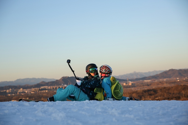 邓莎大麟子母子“私奔” 外婆面临隔代“叛逆”