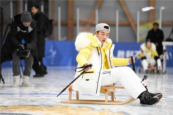 滑雪“秒杀”鹿晗接力反超吴秀波 郑恺你再这么厉害我就要给你开站了！