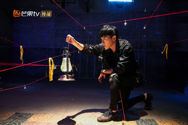 《暗夜古宅》迎攻心迷局 唐禹哲黄宥明互相猜疑起争执