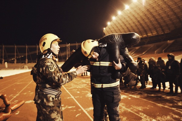 《高能少年团》第二季高能抢先点映会在京举行 近百位观众见证“高能少年”成长