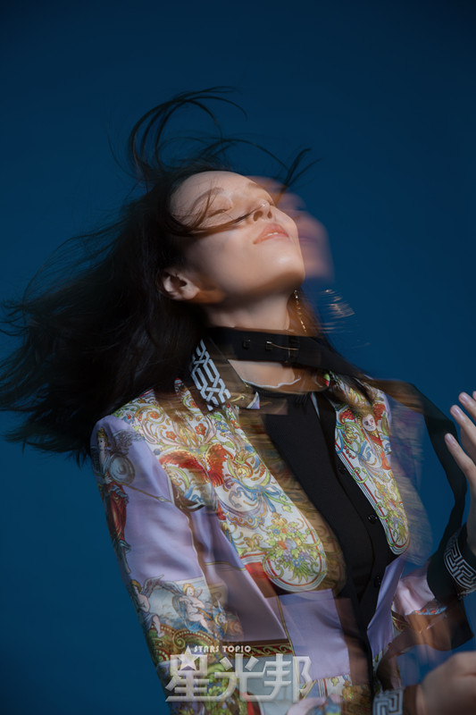 张蓝心要晒最软的光要乘最狂的风