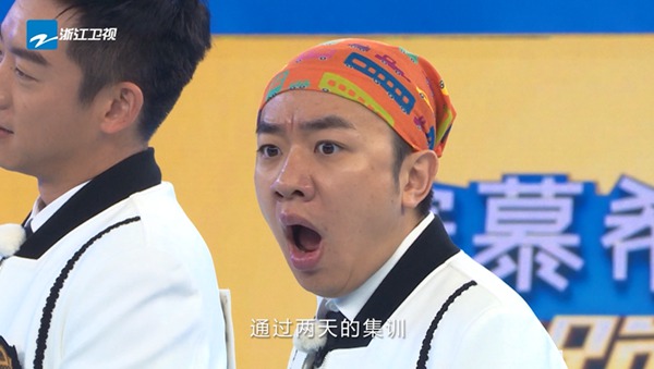 《奔跑吧》兄弟团的小船说翻就翻 游戏比拼后谁将沦为龙舟赛替补队员？