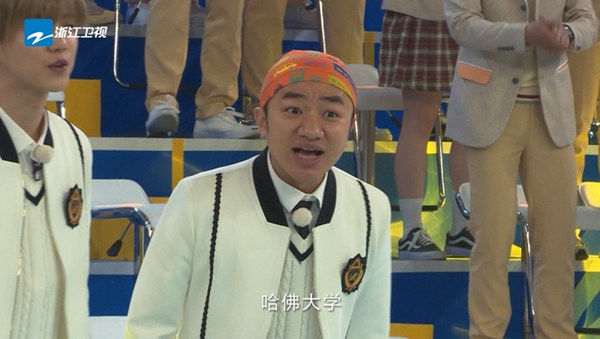 《奔跑吧》兄弟团的小船说翻就翻 游戏比拼后谁将沦为龙舟赛替补队员？