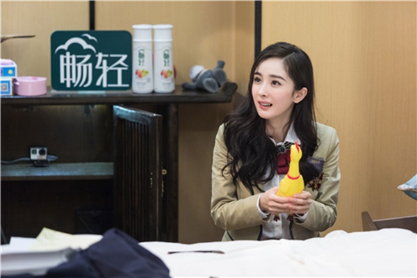 严谨系处女座杨幂上线 《我是大侦探》搜证现场秒变生活剧?