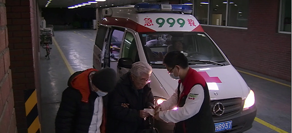 八旬老人不舍开空调致心衰，湖南卫视《生机无限》本周直击“中国式老人”节约观