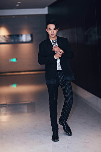 艾福杰尼黄旭美国巡演即将开启 “西部列车”闪耀世界