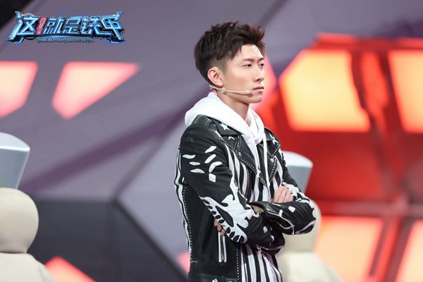 《这就是铁甲》吴尊打破“白来”魔咒，“套路尊”获侠客花式夸赞