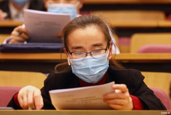 独家专访市政协委员、北京肯德基总经理赵莉 破解移动餐车持续发展难题：经营模式与监管体制两步走