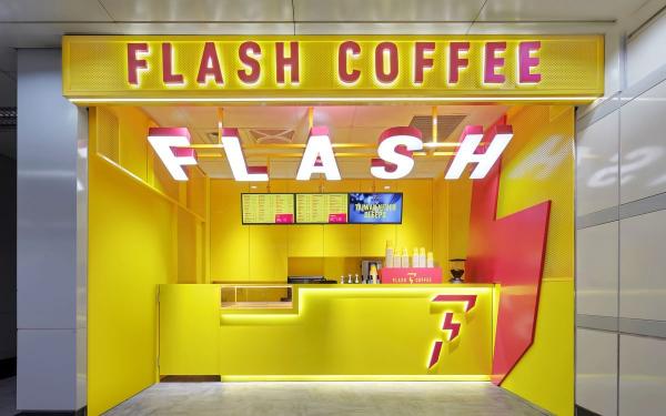 潮流连锁咖啡Flash Coffee来台！在线订购、 线下快取快闪两周买一送一！