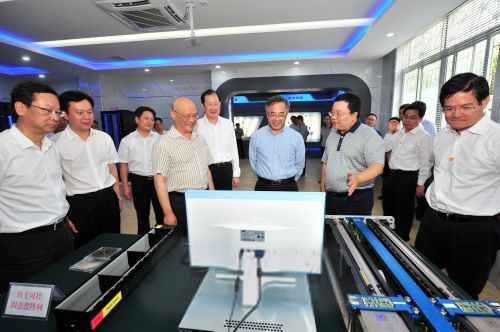 郑穆：谈如何建成唯一一家国家级蓝光检测实验室