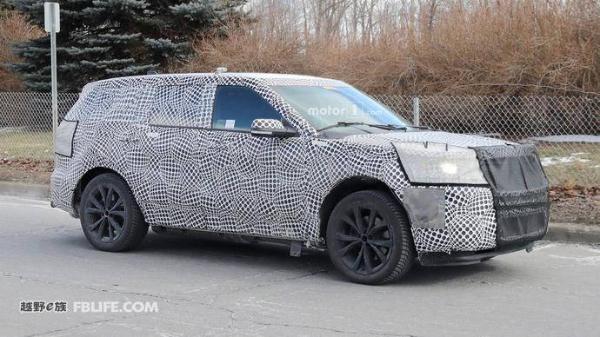 最大号的ST选手 福特探险者ST路试谍照曝光