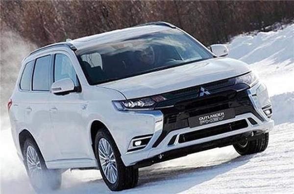 动力升级 三菱2018款欧蓝德PHEV将亮相日内瓦车展