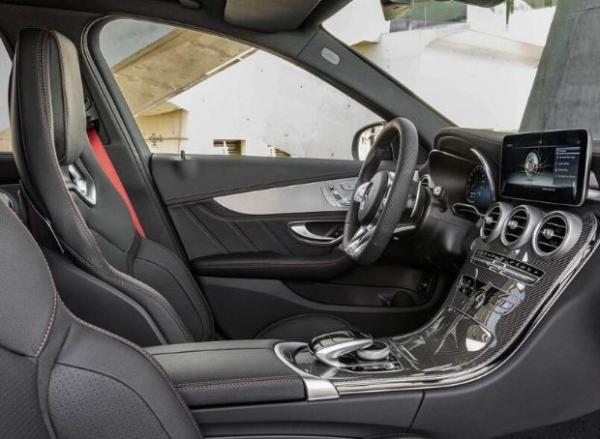 新款梅赛德斯-AMG C 43官图发布