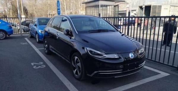 最大续航达500公里 腾势500将于3月26日上市