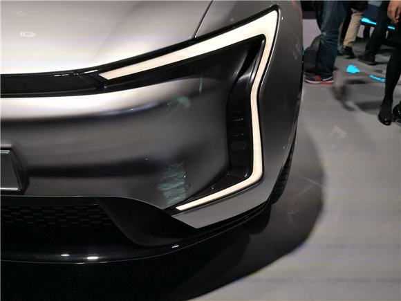 SF MOTORS品牌正式发布 SF5和SF7车型亮相