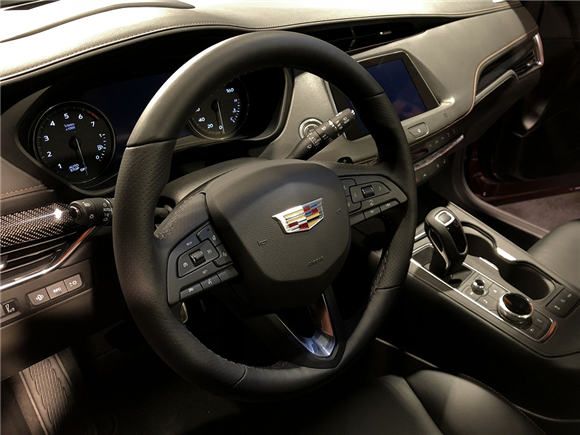 豪华紧凑型SUV 凯迪拉克XT4全球首发年内国产