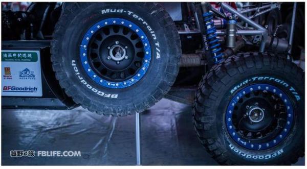 展现卓越耐力与性能 百路驰携手环塔拉力赛