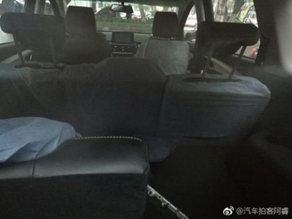 全新7座MPV 宝骏360最新实车内饰谍照曝光