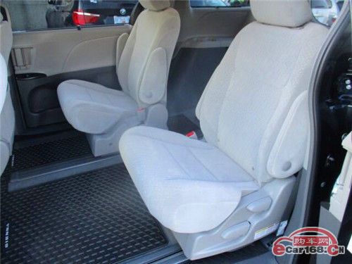 18款加版丰田塞纳四驱XLE高配全新外观丰田塞纳配置价格详解