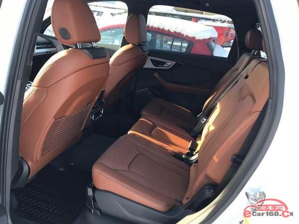 2018款奥迪Q7四驱SUV白色天津港现车报价奥迪Q7加版新行情