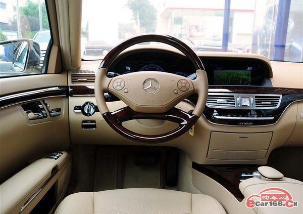 2018款进口奔驰S400四驱短轴新报价奔驰S400长轴两驱性能非凡