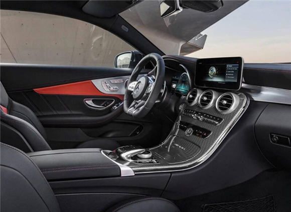 2019款奔驰C 63 AMG/奔驰C 63 S Coupe亮相 实车图片