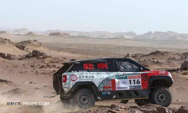展现卓越耐力与性能 百路驰携手环塔拉力赛