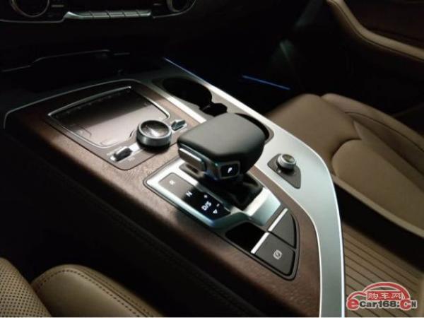 18款奥迪Q7七座SUV大气稳重豪华升级奥迪Q7高配越野颜色齐全