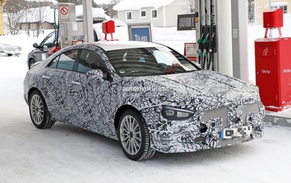 奔驰新一代CLA谍照曝光 与新A级共享动力