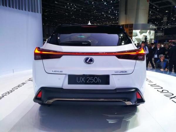 即将上市 豪华紧凑型SUV雷克萨斯UX发布或售25万起
