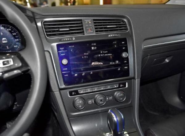 纯电动 进口大众e-Golf正式上市 售26.80万