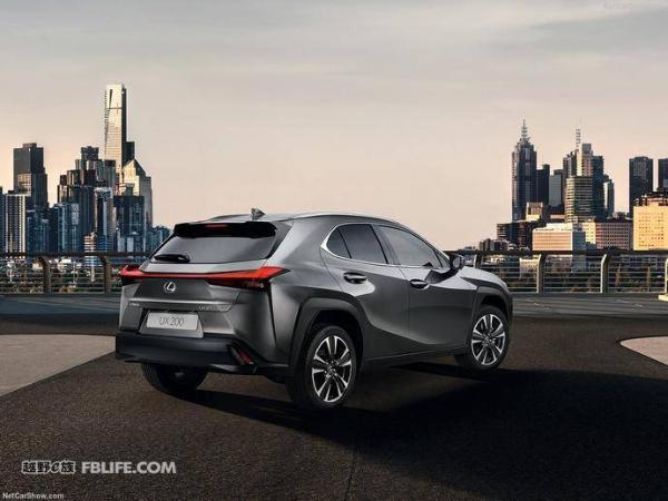 全新小型SUV 雷克萨斯UX官图解析