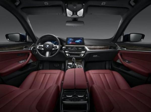 降低售价门槛 国产2018款宝马525Li车型上市售43.99万