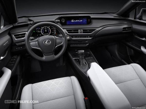 全新小型SUV 雷克萨斯UX官图解析